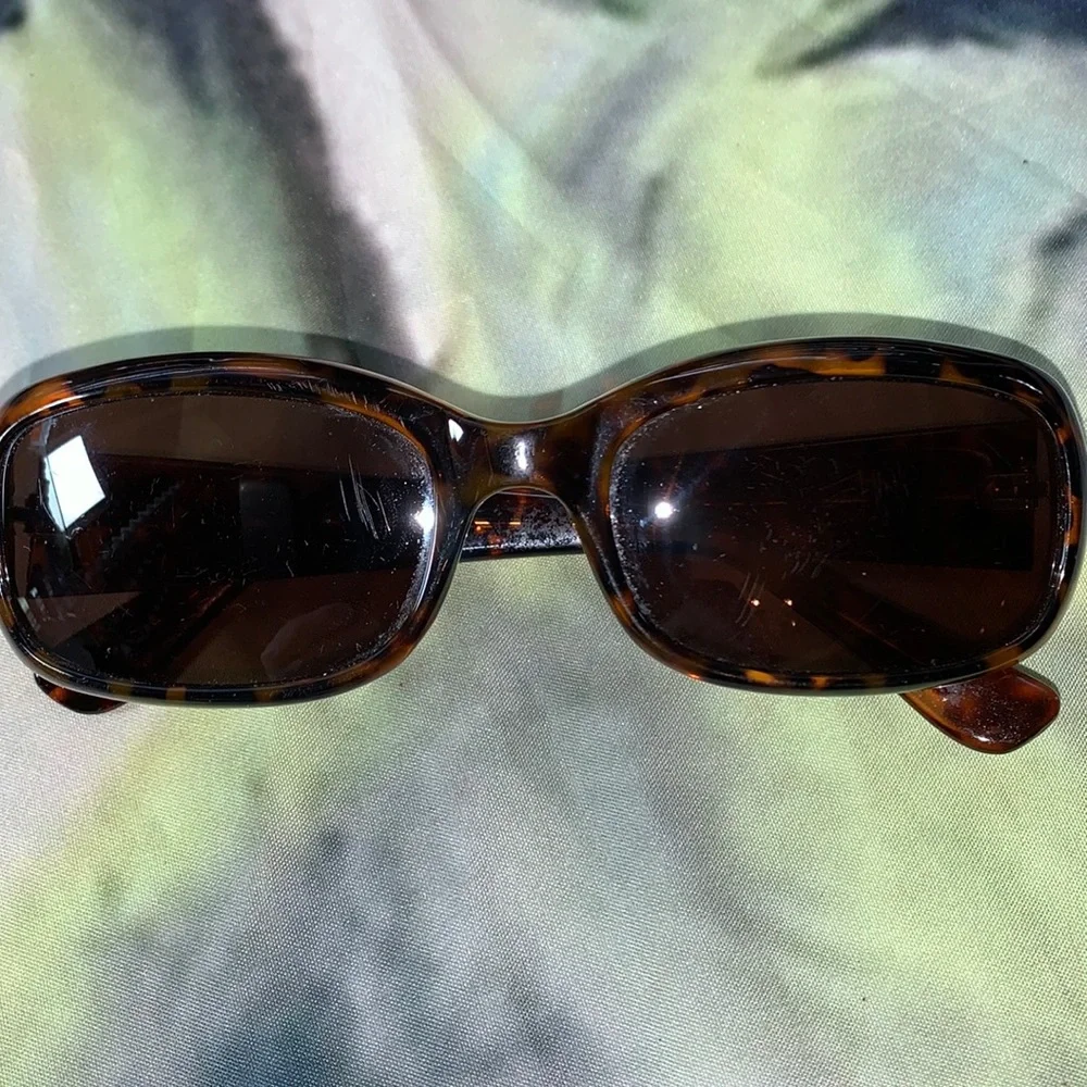 Sunglasses Women’s